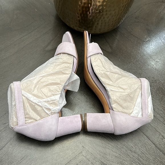 NATURALIZER Vera Ankle Strap Sandal In Iced Lilac - Picture 9 of 13